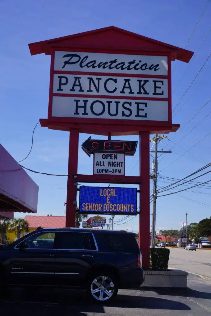 Plantation Pancake House Front Sign